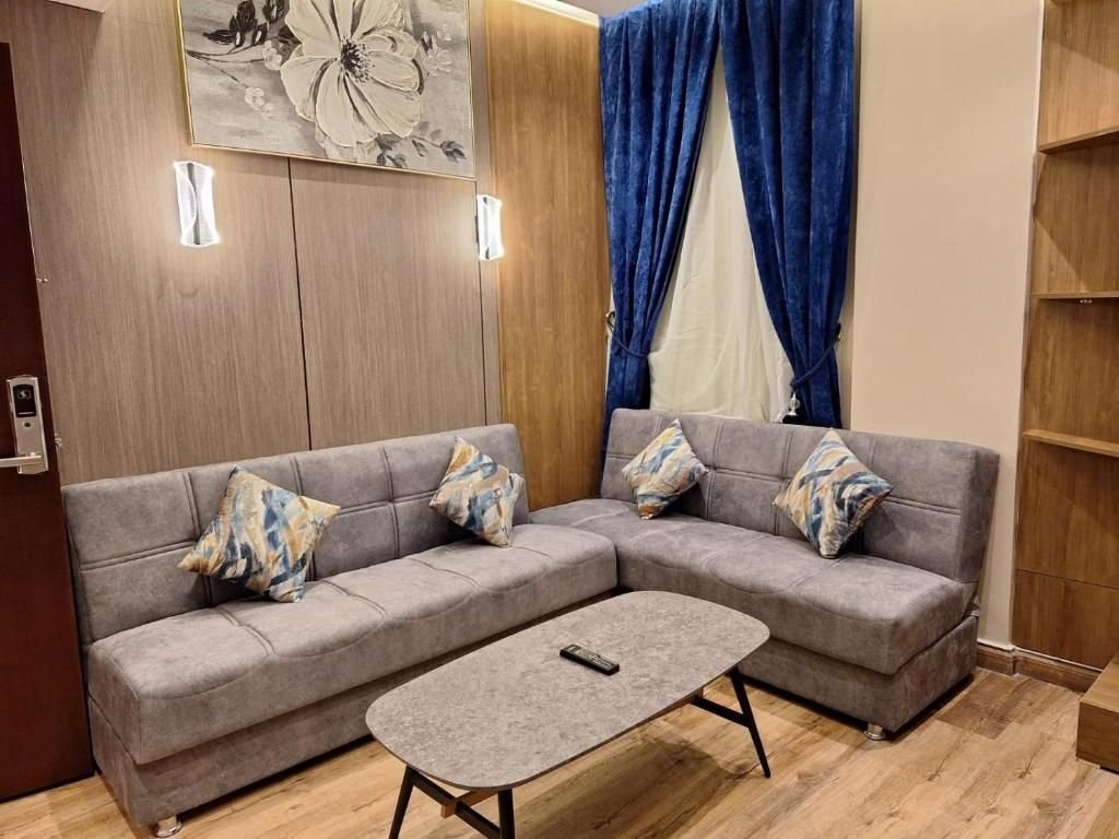 Wardat Al-Rayan lounge